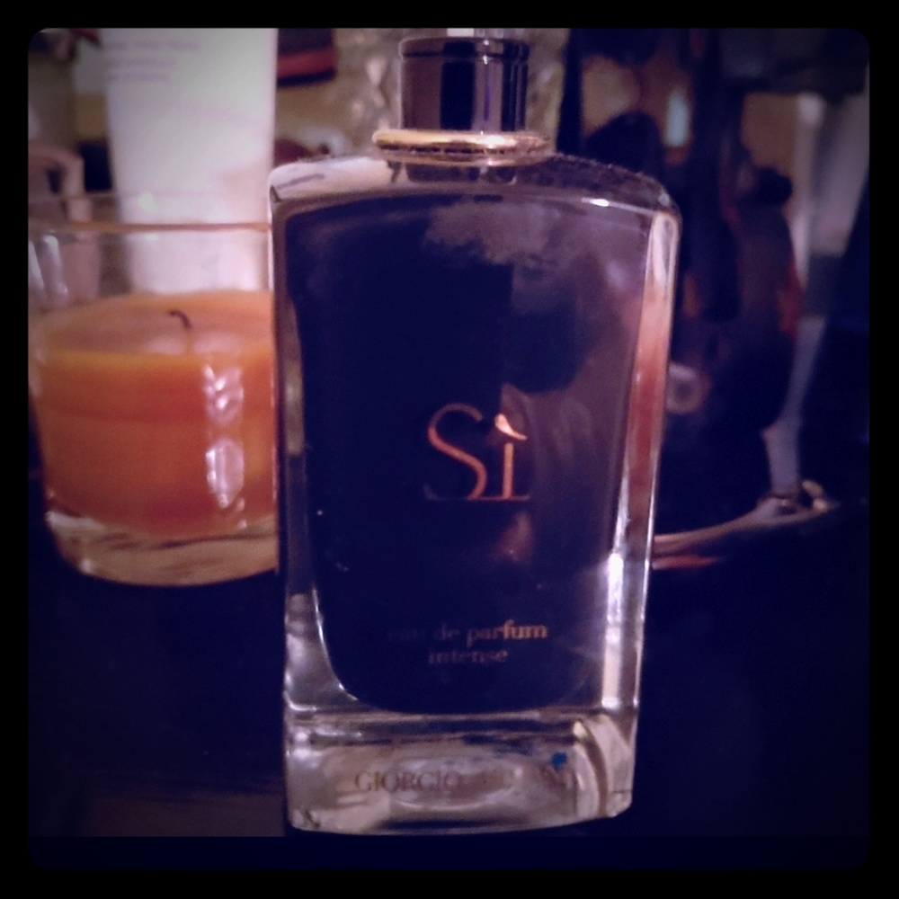 Armani si intense